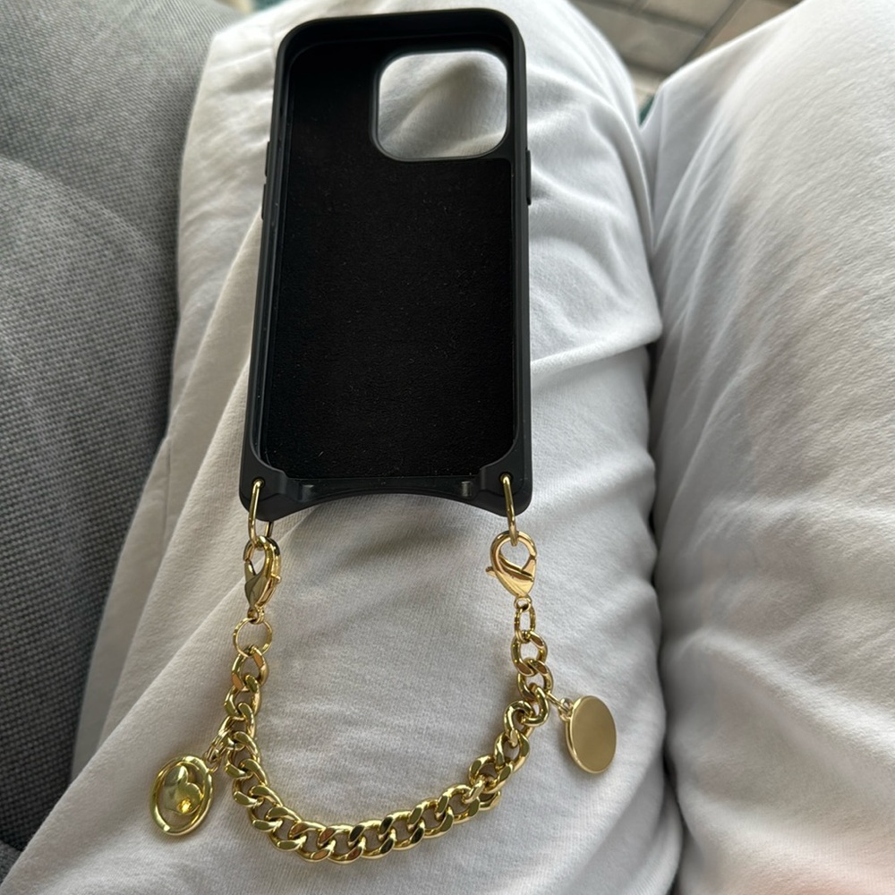 Bandolier phone case